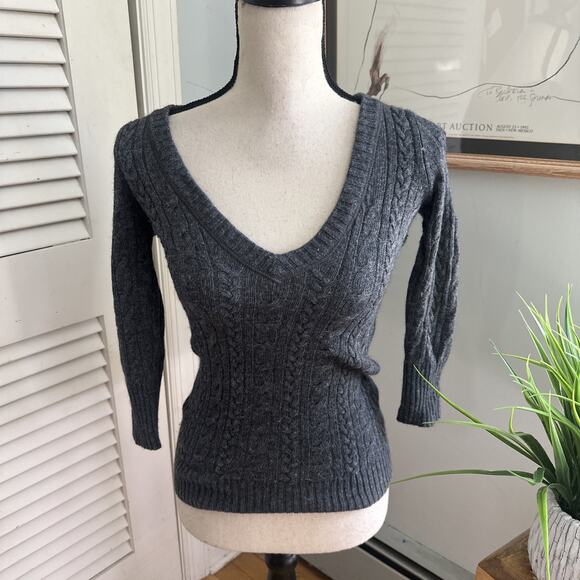 RUEHL NO 925 Sweater Womens Small Gray Fitted Cable Knit Deep V-Neck Retro Y2K - Picture 1 of 10